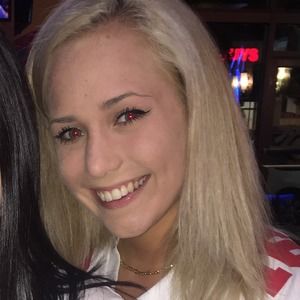 Meet your Posher, Kenzie